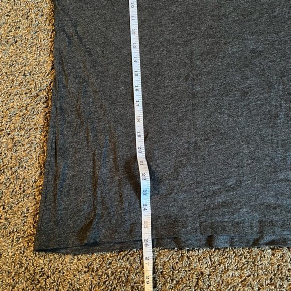 Forever 21 graphic tee - Picture 3 of 6